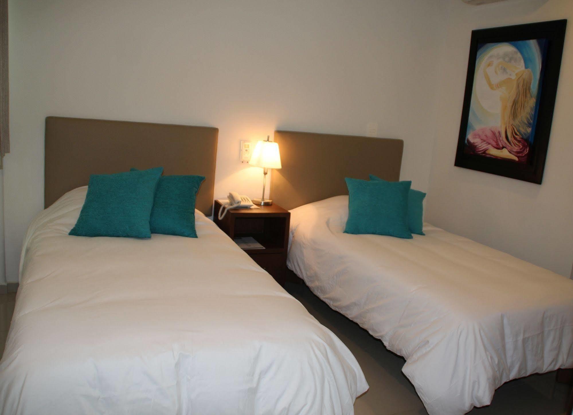 Suites Chapultepec Гвадалахара Экстерьер фото