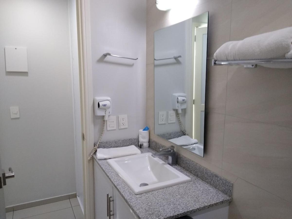 Suites Chapultepec Гвадалахара Экстерьер фото